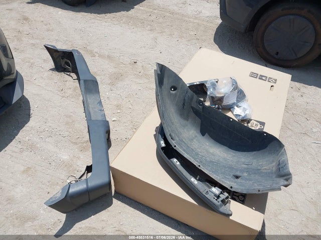 1C4HJXDG1JW112577 Jeep Wrangler Unlimited Sport S 4x4
