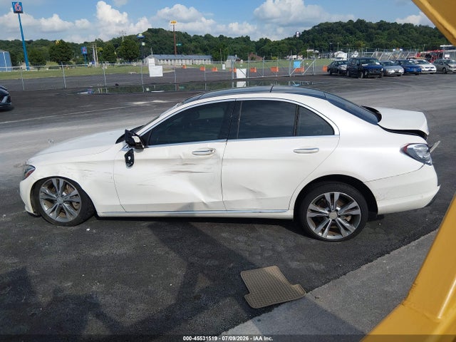 45531519 :رقم المزاد ، 55SWF4HB6GU064124 vin ، 2016 Mercedes-benz C 350e Luxury مزاد بيع