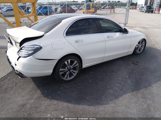 45531519 :رقم المزاد ، 55SWF4HB6GU064124 vin ، 2016 Mercedes-benz C 350e Luxury مزاد بيع