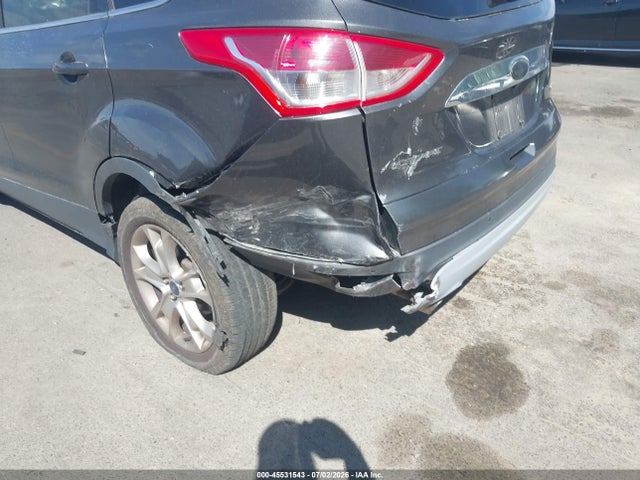 45531543 :رقم المزاد ، 1FMCU9J99FUC06594 vin ، 2015 Ford Escape Titanium مزاد بيع
