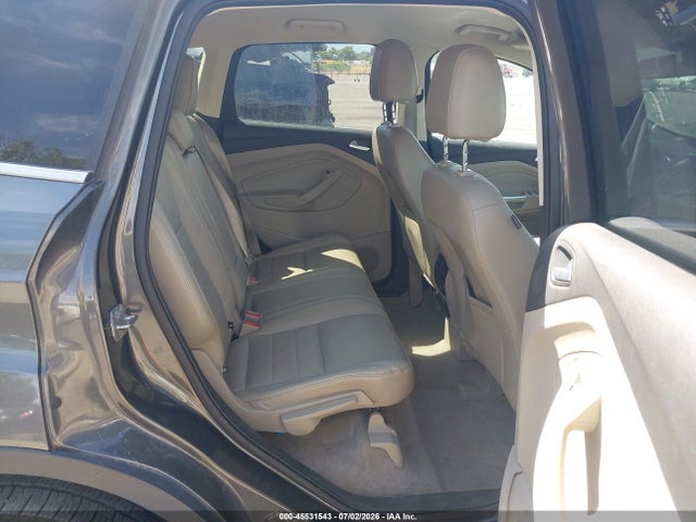 45531543 :رقم المزاد ، 1FMCU9J99FUC06594 vin ، 2015 Ford Escape Titanium مزاد بيع