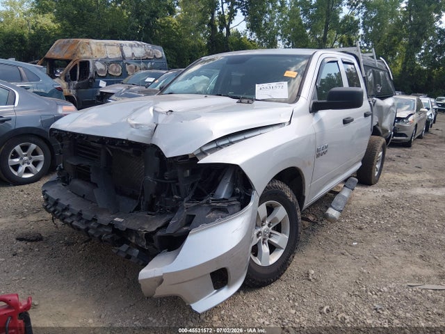 Продаж на аукціоні авто 2018 Ram 1500 Express  4x4 6'4 Box, vin: 1C6RR7FG7JS327602, номер лоту: 45531572