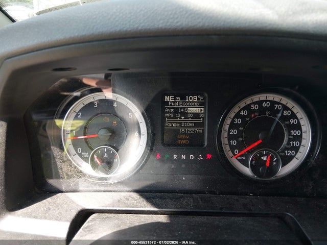 Продаж на аукціоні авто 2018 Ram 1500 Express  4x4 6'4 Box, vin: 1C6RR7FG7JS327602, номер лоту: 45531572