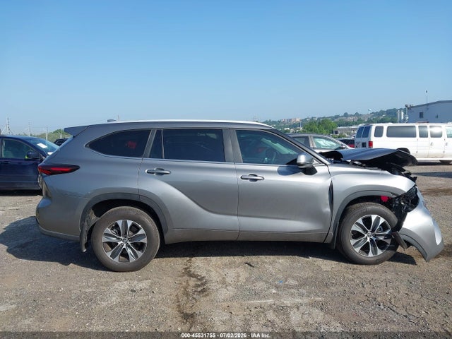 Toyota Highlander Xle 2025 5TDKDRBH4SS581443 Image 13