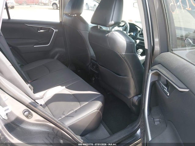 45531775 :رقم المزاد ، 2T3A1RFV6MC190625 vin ، 2021 Toyota Rav4 Xle Premium مزاد بيع