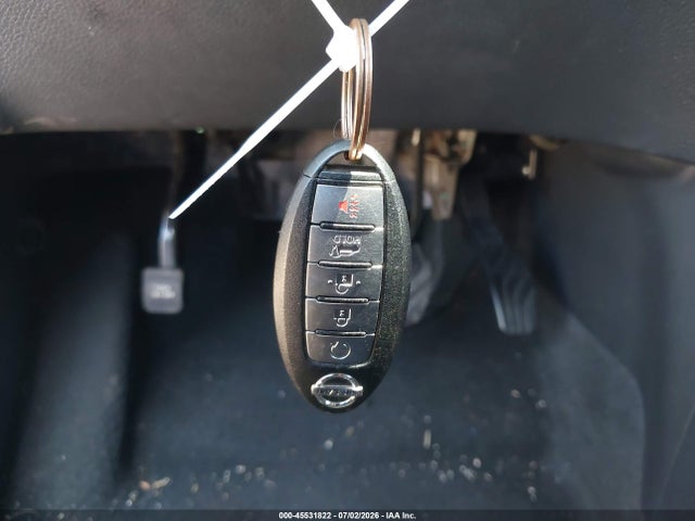45531822 :رقم المزاد ، KNMAT2MT8HP517447 vin ، 2017 Nissan Rogue Sv مزاد بيع