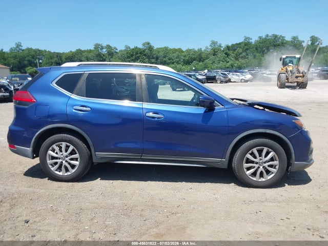45531822 :رقم المزاد ، KNMAT2MT8HP517447 vin ، 2017 Nissan Rogue Sv مزاد بيع