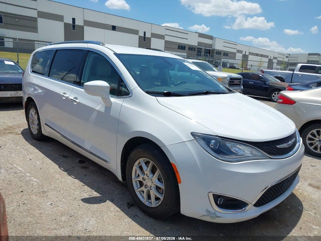 2020 Chrysler Pacifica Touring L მანქანა იყიდება აუქციონზე, vin: 2C4RC1BG8LR134750, აუქციონის ნომერი: 45531837