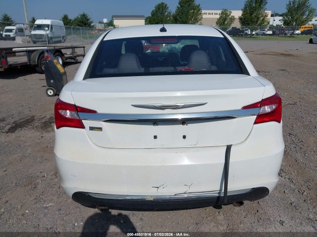 45531916 :رقم المزاد ، 1C3CCBBG2EN106569 vin ، 2014 Chrysler 200 Touring مزاد بيع