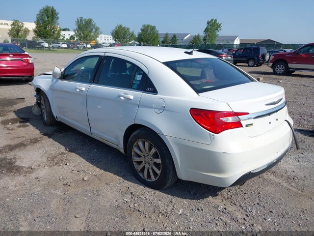 45531916 :رقم المزاد ، 1C3CCBBG2EN106569 vin ، 2014 Chrysler 200 Touring مزاد بيع