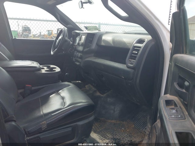 45531960 :رقم المزاد ، 3C6UR5CL1NG359135 vin ، 2022 Ram 2500 Tradesman  4x4 6'4 Box مزاد بيع