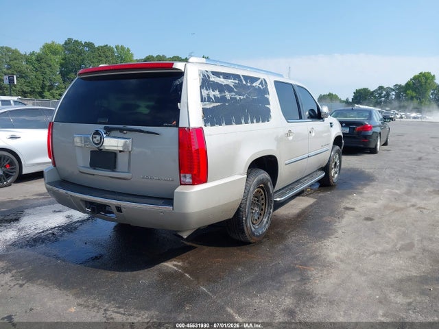 45531980 :رقم المزاد ، 1GYFK66868R175780 vin ، 2008 Cadillac Escalade Esv Standard مزاد بيع