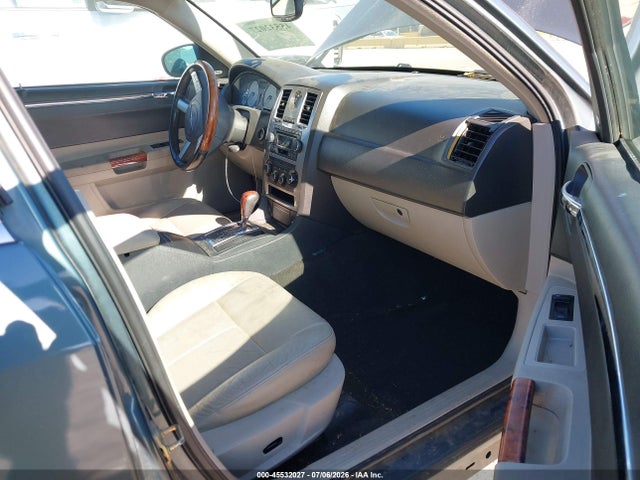 2005 Chrysler 300 Touring მანქანა იყიდება აუქციონზე, vin: 2C3AA53GX5H512699, აუქციონის ნომერი: 45532027