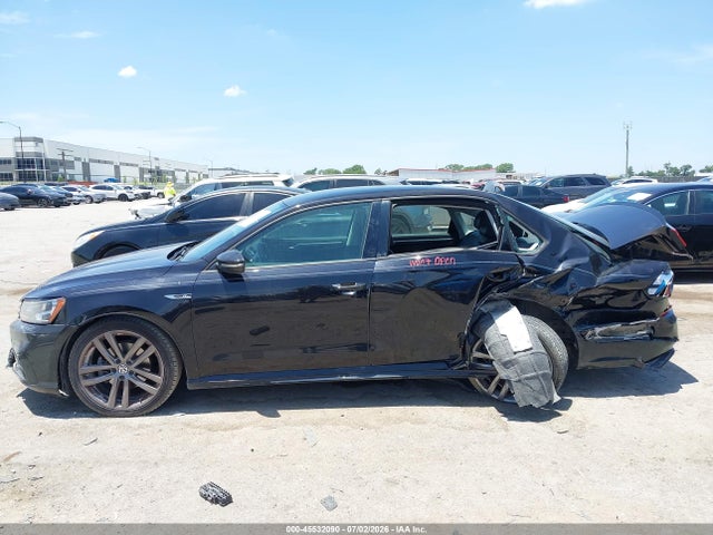 45532090 :رقم المزاد ، 1VWAA7A36JC039563 vin ، 2018 Volkswagen Passat 2.0t R-line/2.0t S مزاد بيع