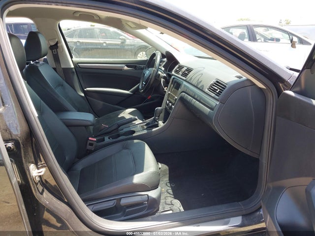 45532090 :رقم المزاد ، 1VWAA7A36JC039563 vin ، 2018 Volkswagen Passat 2.0t R-line/2.0t S مزاد بيع