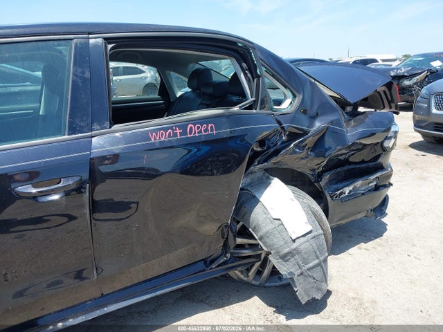 45532090 :رقم المزاد ، 1VWAA7A36JC039563 vin ، 2018 Volkswagen Passat 2.0t R-line/2.0t S مزاد بيع