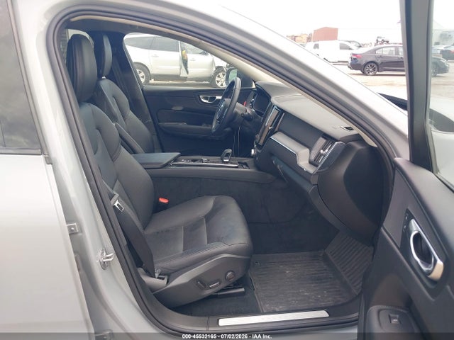Продажа на аукционе авто 2025 Volvo Xc60 B5 Core, vin: YV4M12RJ0S1117917, номер лота: 45532165