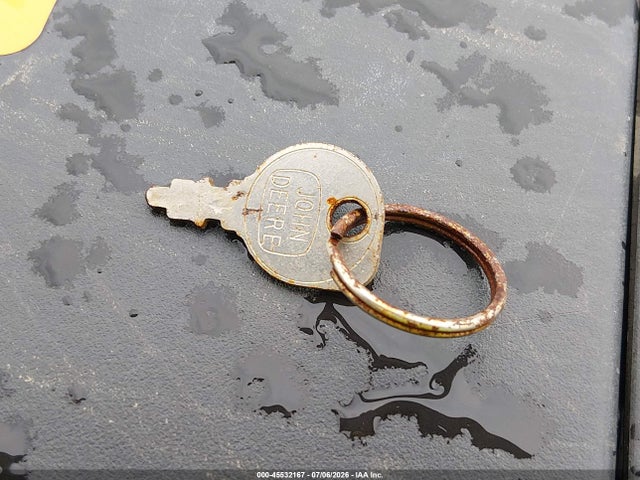 Продажа на аукционе авто 2006 John Deere Lawnmower, vin: M00STXD225238, номер лота: 45532167