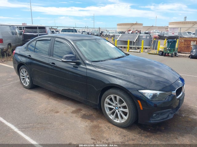 45532180 :رقم المزاد ، WBA8E1G50GNT34423 vin ، 2016 Bmw 320i مزاد بيع