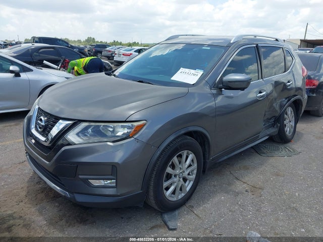 45532205 :رقم المزاد ، JN8AT2MT3HW147907 vin ، 2017 Nissan Rogue Sv مزاد بيع
