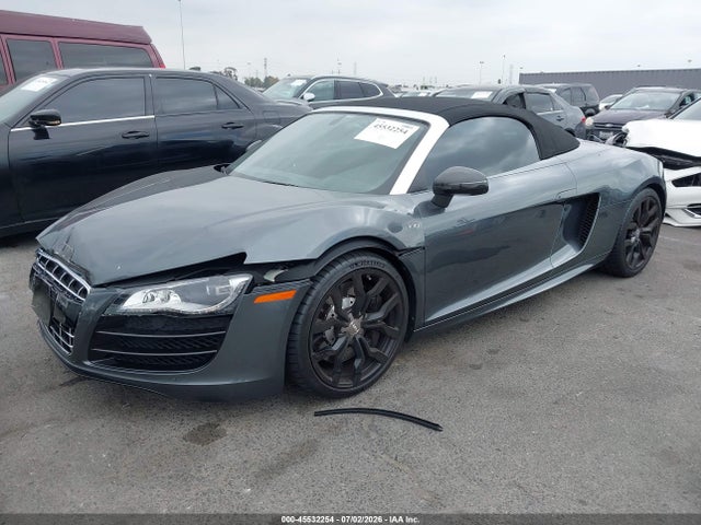 45532254 :رقم المزاد ، WUAVNAFG9CN002938 vin ، 2012 Audi R8 5.2l مزاد بيع