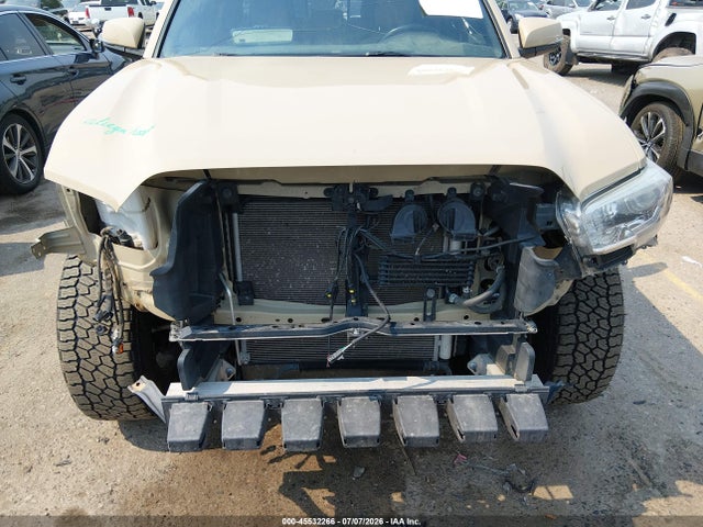 45532266 :رقم المزاد ، 3TMCZ5AN9JM157504 vin ، 2018 Toyota Tacoma Trd Off Road مزاد بيع