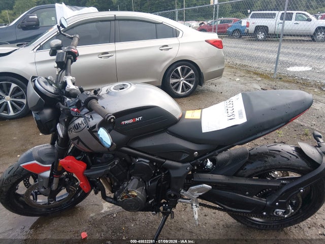 Triumph Motorcycle Trident 660 2023 SMTL10UL7PTBL4077 Image 13