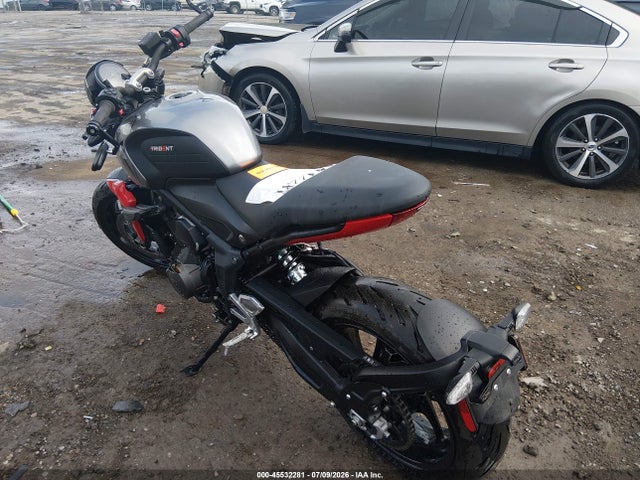 Triumph Motorcycle Trident 660 2023 SMTL10UL7PTBL4077 Image 3
