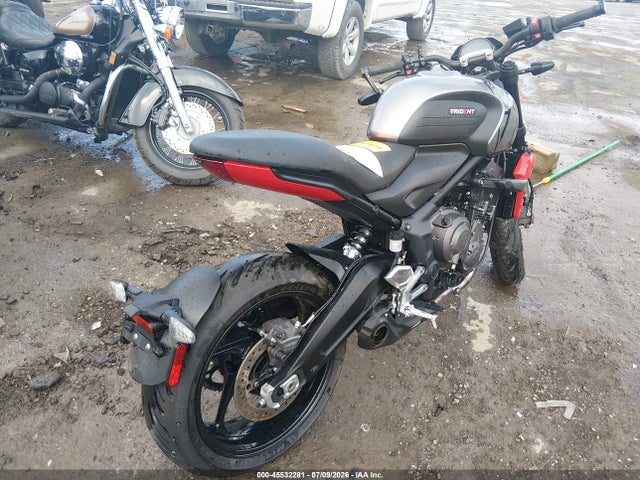 Triumph Motorcycle Trident 660 2023 SMTL10UL7PTBL4077 Image 4