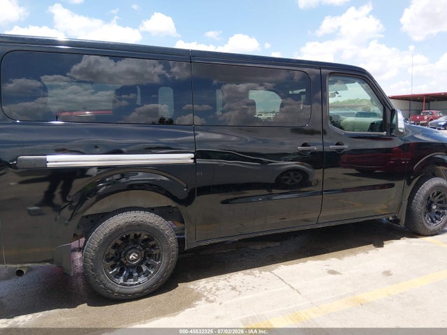 45532325 :رقم المزاد ، 5BZBF0AA1MN850226 vin ، 2021 Nissan Nv Passenger Nv3500 Hd Sv مزاد بيع
