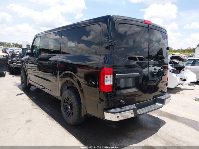 45532325 :رقم المزاد ، 5BZBF0AA1MN850226 vin ، 2021 Nissan Nv Passenger Nv3500 Hd Sv مزاد بيع
