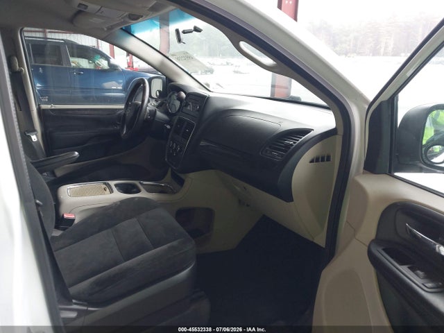 Auction sale of the 2016 Dodge Grand Caravan Sxt, vin: 2C4RDGCG7GR225481, lot number: 45532338