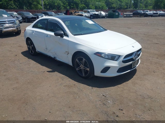 2019 Mercedes-benz A 220 4matic მანქანა იყიდება აუქციონზე, vin: WDD3G4FBXKW017872, აუქციონის ნომერი: 45532435