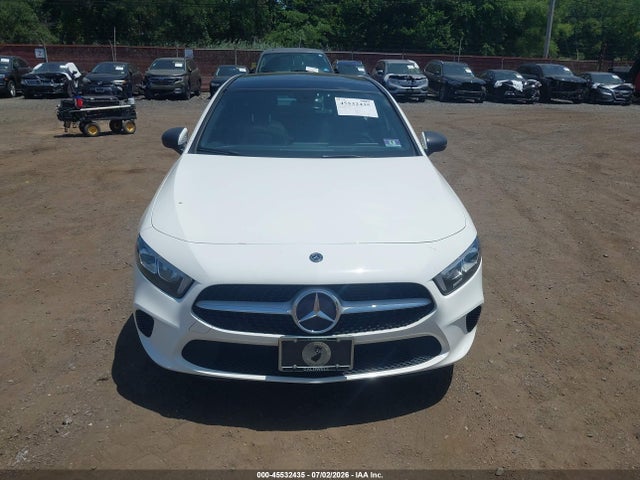 2019 Mercedes-benz A 220 4matic მანქანა იყიდება აუქციონზე, vin: WDD3G4FBXKW017872, აუქციონის ნომერი: 45532435
