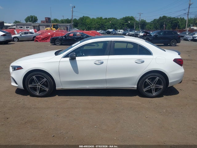 2019 Mercedes-benz A 220 4matic მანქანა იყიდება აუქციონზე, vin: WDD3G4FBXKW017872, აუქციონის ნომერი: 45532435
