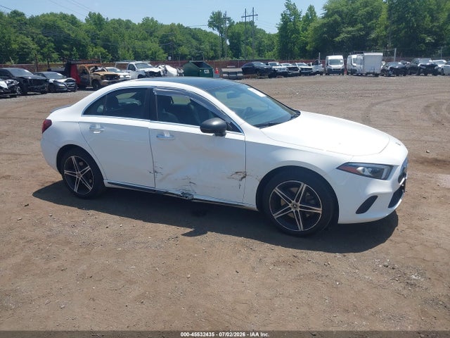 2019 Mercedes-benz A 220 4matic მანქანა იყიდება აუქციონზე, vin: WDD3G4FBXKW017872, აუქციონის ნომერი: 45532435