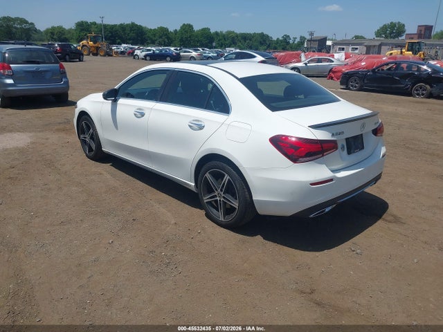 2019 Mercedes-benz A 220 4matic მანქანა იყიდება აუქციონზე, vin: WDD3G4FBXKW017872, აუქციონის ნომერი: 45532435