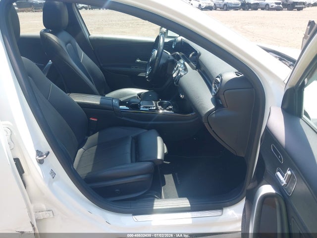 2019 Mercedes-benz A 220 4matic მანქანა იყიდება აუქციონზე, vin: WDD3G4FBXKW017872, აუქციონის ნომერი: 45532435