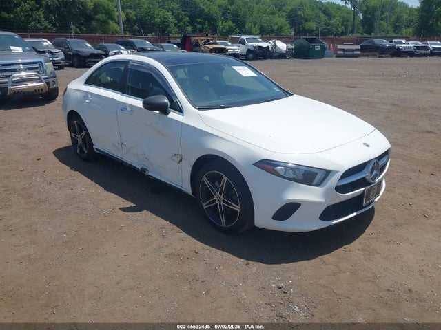 2019 Mercedes-benz A 220 4matic მანქანა იყიდება აუქციონზე, vin: WDD3G4FBXKW017872, აუქციონის ნომერი: 45532435