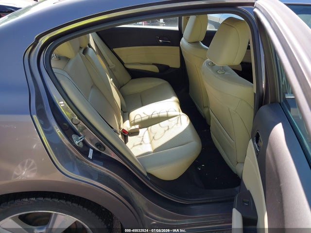 45532524 :رقم المزاد ، 19VDE1F52DE013768 vin ، 2013 Acura Ilx 2.0l مزاد بيع