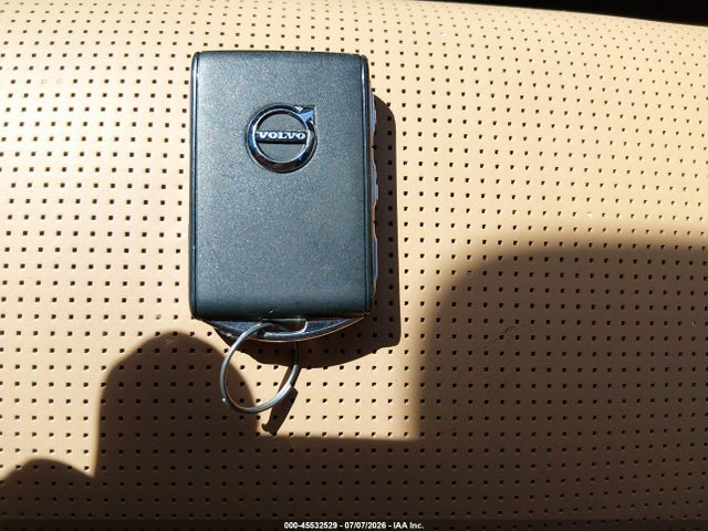 Продаж на аукціоні авто 2024 Volvo Xc60 Recharge Plug-in Hybrid T8 Ultimate Dark Theme, vin: YV4H60DM5R1829309, номер лоту: 45532529