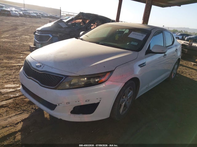 KIA Optima Lx 2015 KNAGM4A73F5650035 Image 2