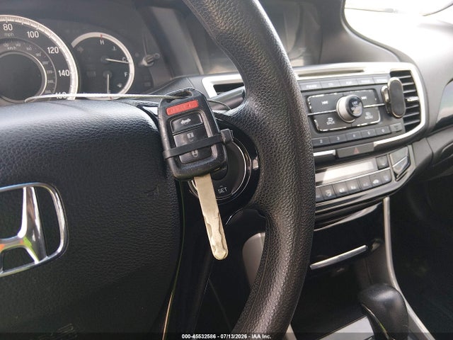 45532586 :رقم المزاد ، 1HGCR2F37GA163766 vin ، 2016 Honda Accord Lx مزاد بيع
