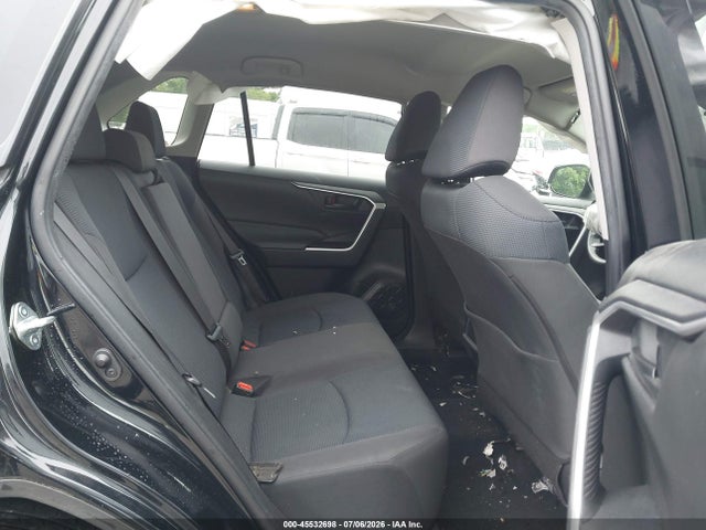 Toyota RAV4 LE 2020 JTMF1RFV0LD062901 Image 8