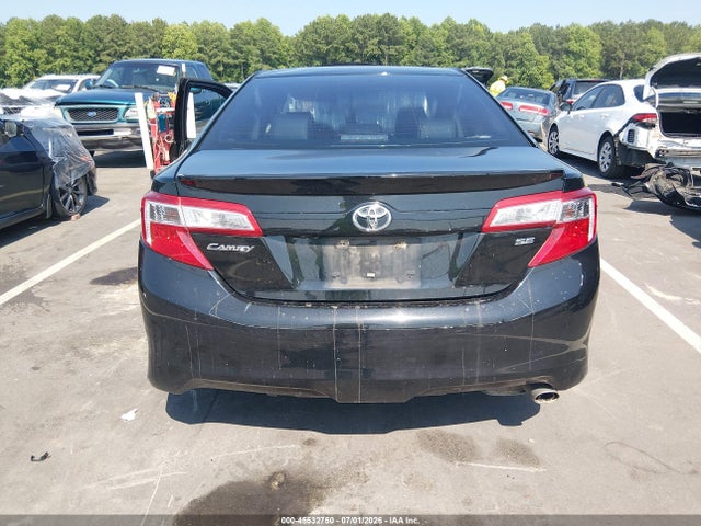 45532750 :رقم المزاد ، 4T1BF1FK2EU470919 vin ، 2014 Toyota Camry Se مزاد بيع