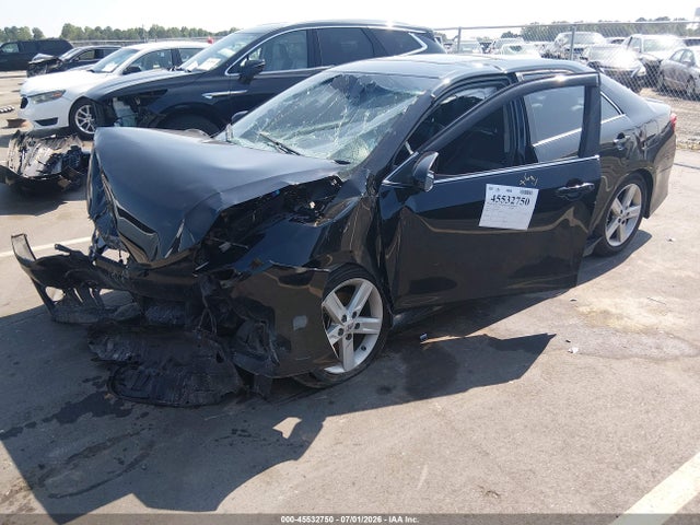 45532750 :رقم المزاد ، 4T1BF1FK2EU470919 vin ، 2014 Toyota Camry Se مزاد بيع