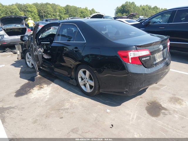 45532750 :رقم المزاد ، 4T1BF1FK2EU470919 vin ، 2014 Toyota Camry Se مزاد بيع