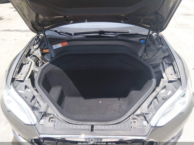 2015 Tesla Model S 70d/85d/p85d მანქანა იყიდება აუქციონზე, vin: 5YJSA1H22FF093258, აუქციონის ნომერი: 45532806
