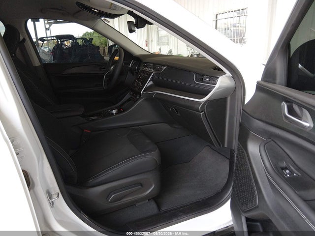 Продажа на аукционе авто 2023 Jeep Grand Cherokee Laredo 4x4, vin: 1C4RJHAGXP8857341, номер лота: 45532807
