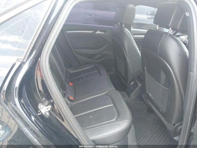 45532847 :رقم المزاد ، WAUBEGFF7K1021405 vin ، 2019 Audi A3 45 Premium مزاد بيع
